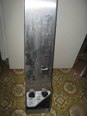 L'ambiance condom vending machine 
