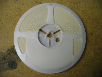 4000 pcs B37930K5391J60 ceramic capcitor 390PF 0603 smd