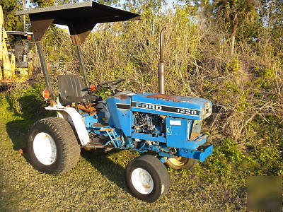 1991 FORD1220 - diesel- runs good 