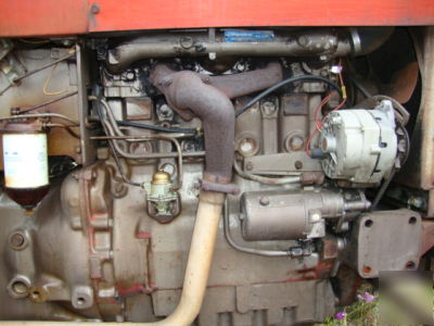 Massey-ferguson antique implement tractor, model 255