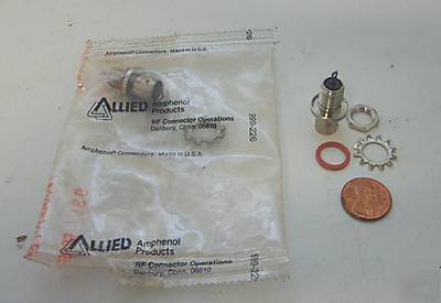 Amphenol 31 -238 bnc bulkhead receptacle front mount