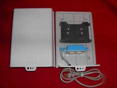 Wifi repeater range expander weatherproof enclosure box