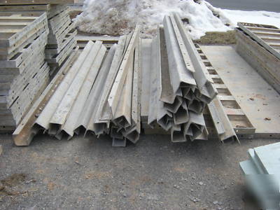  used aluminum concrete forms-1' cap smooth- 6/12