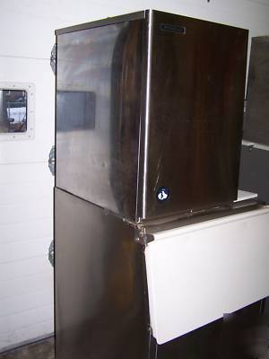 Nice used hoshizaki KM500 wtrcld ice mach. head w/bin