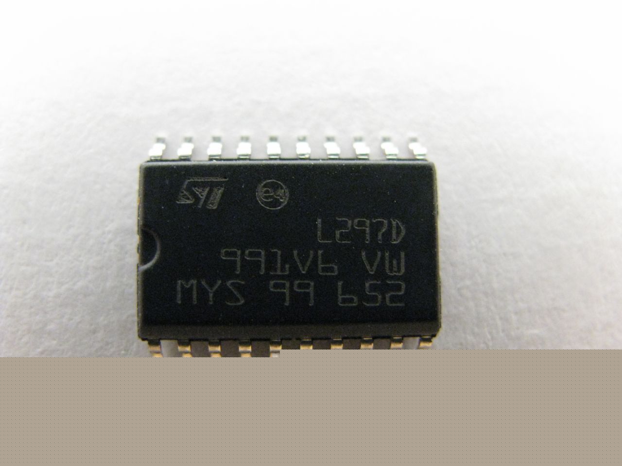 New L297D soic 20 stepper motor controller driver; L297 