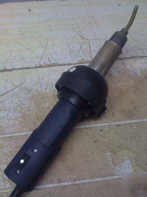 Plastic welding kit, plastic welding machine, welder