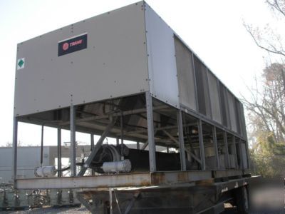 Trane RTAA130 130 ton air cooled screw chiller, 460V 