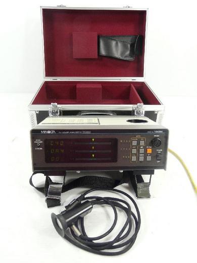 Cased minolta tv color analyzer tv-2250 w/ probe 104254